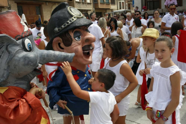 Imágenes del cohete de fiestas de Miranda de Arga 2018