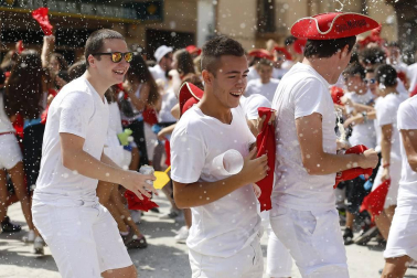 Imágenes del cohete de fiestas de Miranda de Arga 2018
