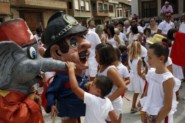 Imágenes del cohete de fiestas de Miranda de Arga 2018