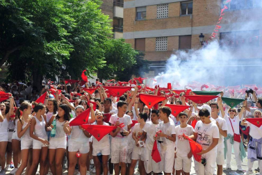 Fotos del cohete de fiestas de Marcilla