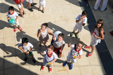 Imágenes del cohete de las fiestas de Barásoain 2018