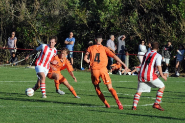 El pasado viernes 17 de agosto el campo municipal Santa Ana de Mélida acogió la décima edición del trofeo Villa de Mélida de fútbol, que enfrentó al conjunto local, Sporting Melidés, con el juvenil de Osasuna. El equipo protagonizó al día siguiente el chupinazo que dio inicio a las fiestas, con motivo del 90 aniversario del club.