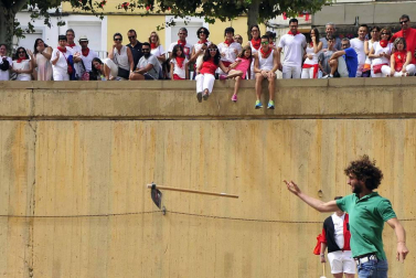 Los hermanos David y Marta Ezquerro han ganado el campeonato mundial de Marcilla de lanzamiento de rabiosa.