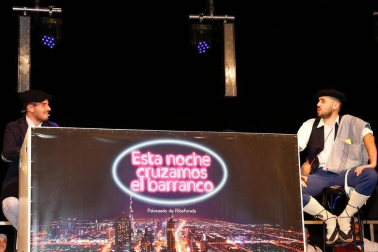 Imágenes del paloteado de las fiestas de San Bartolomé de Ribaforada 2018