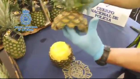 Vídeo de la cocaína incautada dentro de piñas en MercaMadrid