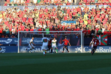 Fotos del partido disputado en El Sadar el domingo 26 de agosto, correspondiente a la segunda jornada de la Liga 1,2,3.