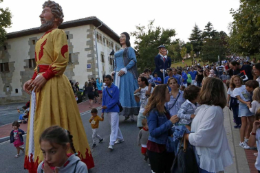 Cizur Menor celebró este jueves, 30 de agosto, su primer día de fiestas