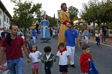 Cizur Menor celebró este jueves, 30 de agosto, su primer día de fiestas