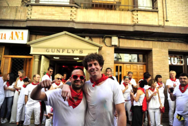Peralta arrancó este sábado, 1 de septiembre, sus fiestas patronales. La concejala Nuria Autor fue la encargada de prender la mecha festiva