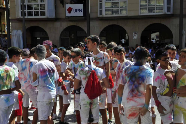 Peralta arrancó este sábado, 1 de septiembre, sus fiestas patronales. La concejala Nuria Autor fue la encargada de prender la mecha festiva