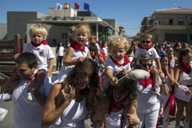 Caparroso arrancó este sábado, 1 de septiembre, sus fiestas patronales en honor a Santa Fe. La agenda festiva se prolongará hasta el día 8