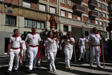 Fotos de la procesión de San Esteban, celebrada este domingo, 2 de septiembre, en Berriozar