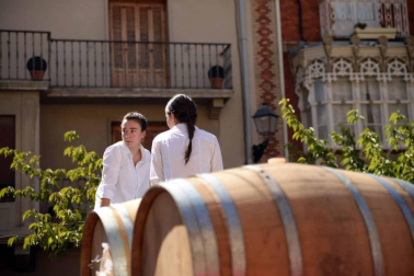 Imágenes de la Fiesta de la Vendimia de Navarra, celebrada en Olite este domingo, 2 de septiembre, y organizada por la Cofradía del Vino de Navarra.