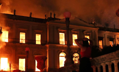 Un incendio destruye el Museo Nacional de Río de Janeiro