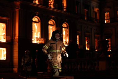 Un incendio destruye el Museo Nacional de Río de Janeiro
