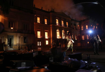 Un incendio destruye el Museo Nacional de Río de Janeiro
