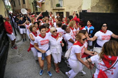Fotos de la comida del día del abuelo de las fiestas de Peralta de 2018