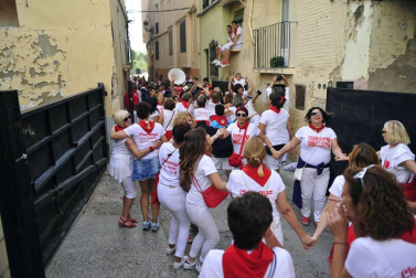 Fotos de la comida del día del abuelo de las fiestas de Peralta de 2018
