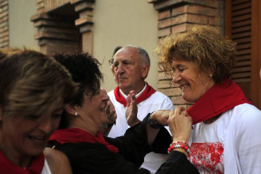 Fotos de la comida del día del abuelo de las fiestas de Peralta de 2018