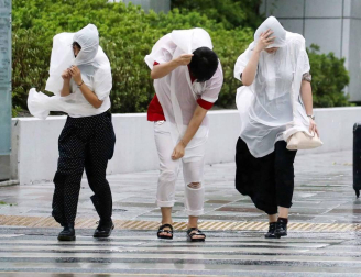 Fotos del tifón más poderoso en llegar a Japón en 25 años.