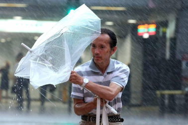 Fotos del tifón más poderoso en llegar a Japón en 25 años.