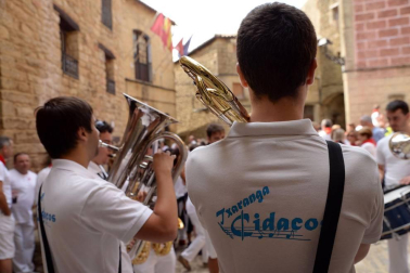 Fotos del cohete de las fiestas de Ujué 2018