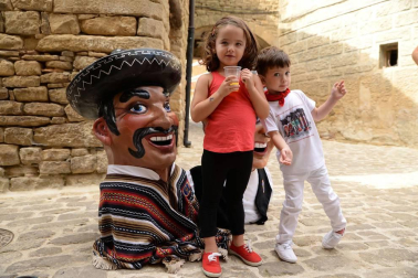 Fotos del cohete de las fiestas de Ujué 2018