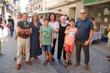 El fin de semana del 1 y 2 de septiembre se celebraron las VII Jornadas del Elogio a la Pocha de Sangüesa. El sábado se procedió al 'desgrane tradicional' y, ya el domingo, se celebró la esperada degustación de pochas, que este año estuvieron acompañadas de hamburguesitas de Ternera Ecológica de Petilla de Aragón, vinos de la Bodega de Sada, cata de infusiones Josenea de Lumbier y degustación de helado de Pocha de Sangüesa elaborado por el maestro de Heladería Lerma de Estella.