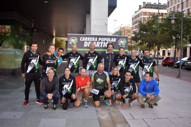 El domingo 2 de setiembre tuvo lugar la tercera edición de la Carrera Popular de Artica, una cita que reunió a 346 participantes, 210 de los cuales pertenecían a las categorías inferiores, desde la edad prebenjamín a los infantiles. En la carrera absoluta, donde los deportistas tuvieron que afrontar 7,4 kilómetros, los vencedores fueron Miguel Aristu, con un tiempo de 26 minutos y 10 segundos y Ainara Elcuaz, quien paró el crono en 31:22.