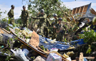 El balance de víctimas a causa del terremoto de magnitud 6,7 en la escala de Richter que ha sacudido este jueves de madrugada la isla japonesa de Hokkaido (norte) ha ascendido a siete muertos y 200 heridos, mientras que otras 30 personas continúan desaparecidas.