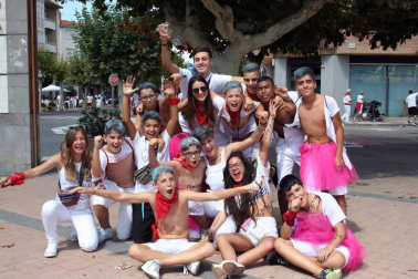El edil Óscar Bea fue el encargado de prender el cohete anunciador de estos 7 días de fiesta en honor a la Virgen de la Paz