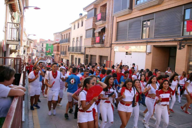 La peñas fueron las protagonistas de la séptima jornada de las fiestas patronales en honor a San Blas