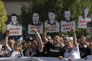 Miles de personas en la manifestación contra la sentencia del 'caso Alsasua'
