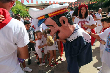 La localidad ribera vivió este sábado, 8 de septiembre, su primer día de fiestas en honor a la Virgen de la Barda