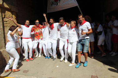 La localidad ribera vivió este sábado, 8 de septiembre, su primer día de fiestas en honor a la Virgen de la Barda