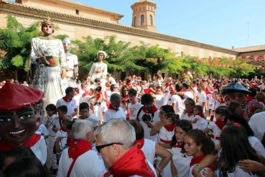La localidad ribera vivió este sábado, 8 de septiembre, su primer día de fiestas en honor a la Virgen de la Barda