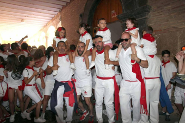 La localidad ribera vivió este sábado, 8 de septiembre, su primer día de fiestas en honor a la Virgen de la Barda