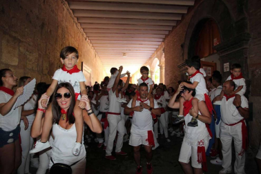 La localidad ribera vivió este sábado, 8 de septiembre, su primer día de fiestas en honor a la Virgen de la Barda