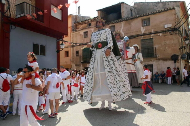 La localidad ribera vivió este sábado, 8 de septiembre, su primer día de fiestas en honor a la Virgen de la Barda