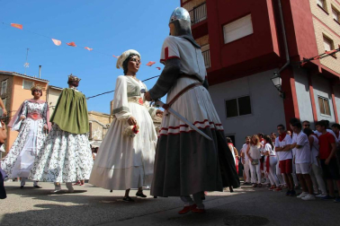 La localidad ribera vivió este sábado, 8 de septiembre, su primer día de fiestas en honor a la Virgen de la Barda