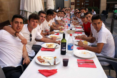Los cascantinos arrancaron este sábado, 8 de septiembre, sus fiestas en honor a la Virgen del Romero. La fiesta se prolongará hasta el próximo 16 de septiembre