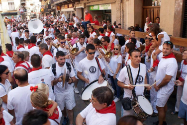 Los cascantinos arrancaron este sábado, 8 de septiembre, sus fiestas en honor a la Virgen del Romero. La fiesta se prolongará hasta el próximo 16 de septiembre
