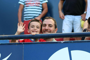 Fotos del búscate en la grada del Osasuna 3-1 Almería