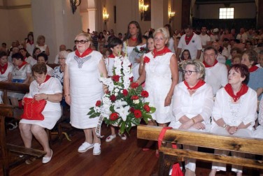 Ofrenda floral a la Virgen del Romero y salida de los gigantes en las fiestas patronales de Cascante