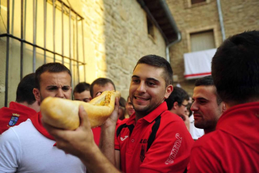 Imágenes de las meriendas de las cuadrillas de Artajona