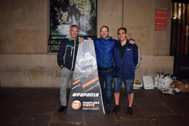 El pasado domingo se disputó la X Edición de la Maratón Pamplona-Puente La Reina, una prueba de patinaje de velocidad que está catalogada como la más dura del mundo. Este año 400 fueron los deportistas que salieron desde la Plaza del Castillo y 291 los que arribaron a la meta de Puente La Reina. Entre ellos, los más rápidos fueron la navarra Marta Ancín y el patinador galo Nolan Beddiaf.