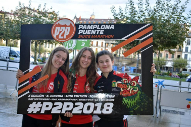 El pasado domingo se disputó la X Edición de la Maratón Pamplona-Puente La Reina, una prueba de patinaje de velocidad que está catalogada como la más dura del mundo. Este año 400 fueron los deportistas que salieron desde la Plaza del Castillo y 291 los que arribaron a la meta de Puente La Reina. Entre ellos, los más rápidos fueron la navarra Marta Ancín y el patinador galo Nolan Beddiaf.