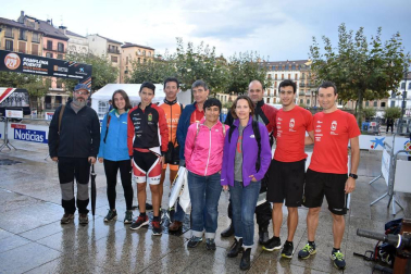 El pasado domingo se disputó la X Edición de la Maratón Pamplona-Puente La Reina, una prueba de patinaje de velocidad que está catalogada como la más dura del mundo. Este año 400 fueron los deportistas que salieron desde la Plaza del Castillo y 291 los que arribaron a la meta de Puente La Reina. Entre ellos, los más rápidos fueron la navarra Marta Ancín y el patinador galo Nolan Beddiaf.