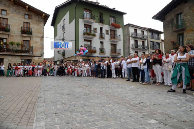 La localidad de Alsasua inició este jueves su programa festivo.