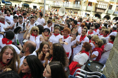 Fotos de las fiestas de Olite el día del cohete, 13 de septiembre de 2018